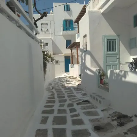 בית הארחה Alex Sea View And Appartments